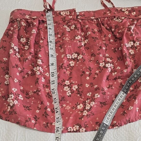 - Old Navy Pink Smocked Buttoned Camisole size medium - Picture 5 of 6